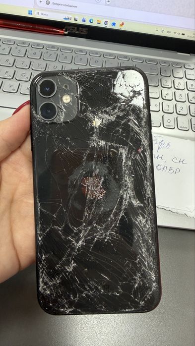 Продам Айфон 15 про,айфон 11