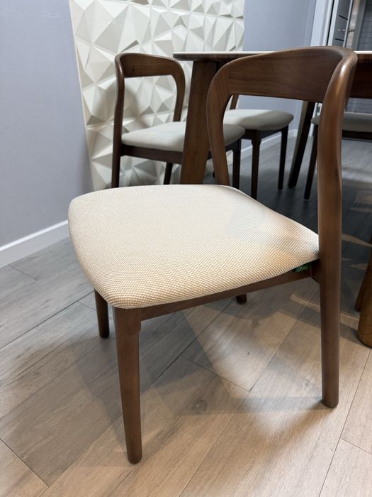 Продам стол со стульями