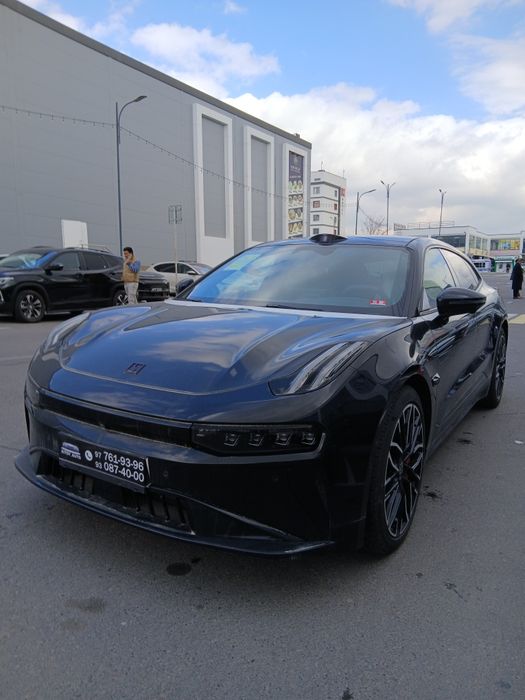 ZEEKR 001 YOU 3.3 Секунд 100 км Sotiladi