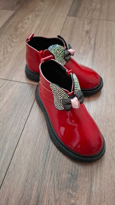 Ботинки  для девочки