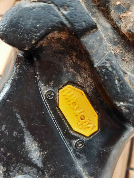 туристически обувки CRISPI 25,5 см