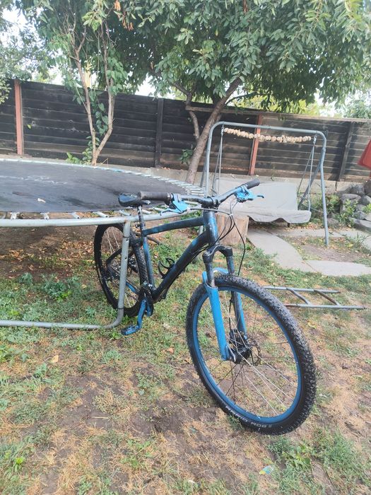 Vând bicicleta foarte buna