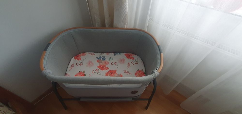 Vând pătuț Maxi.Cosi