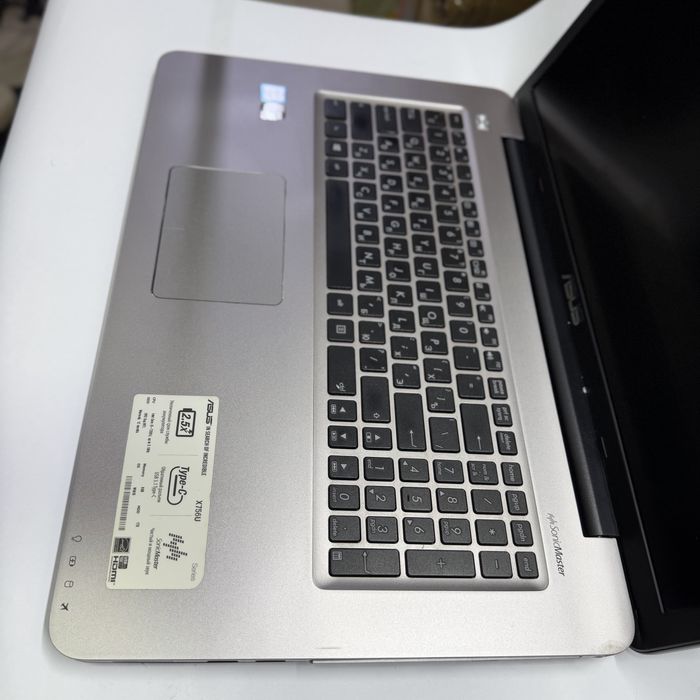 Ноутбук Asus X756UX