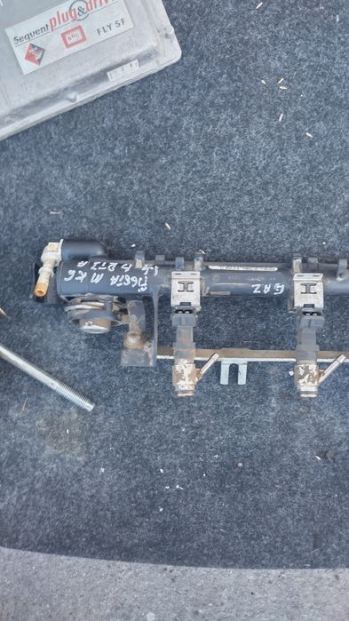 Injectoare Ford fiesta mk6 1.4 b +gpl