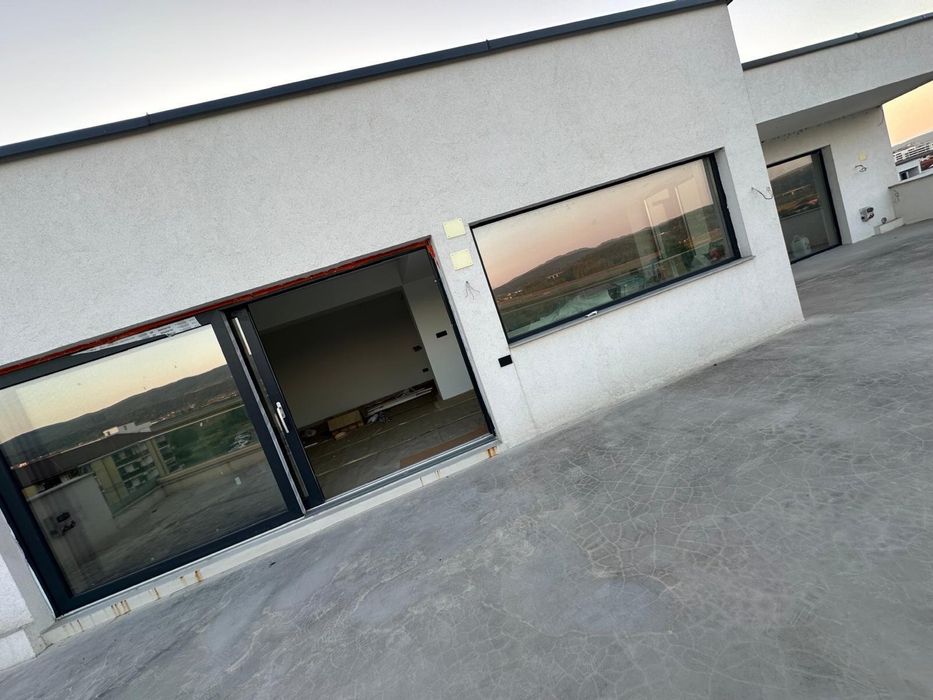 De vânzare | Penthouse spectaculos – 238 mp + 2 locuri parcare+boxa