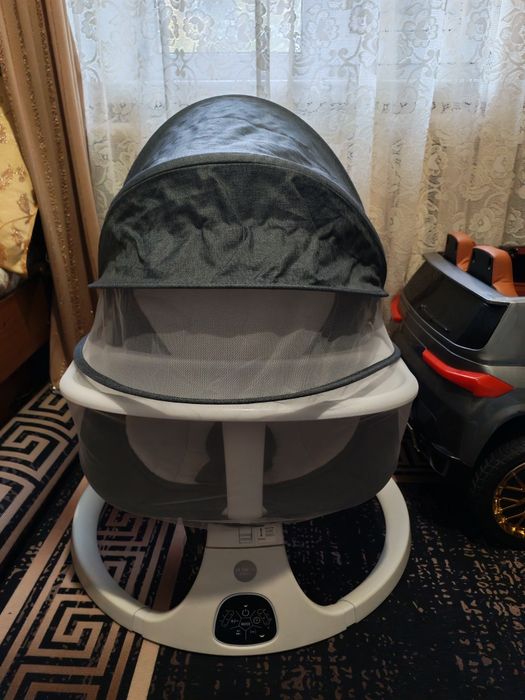 Продам  детскую электрокачелю