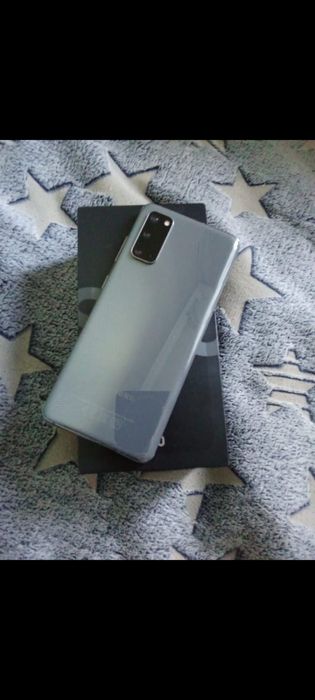 Samsung S20 идеал