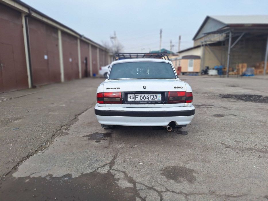 Gaz 3110 srochna sotiladi