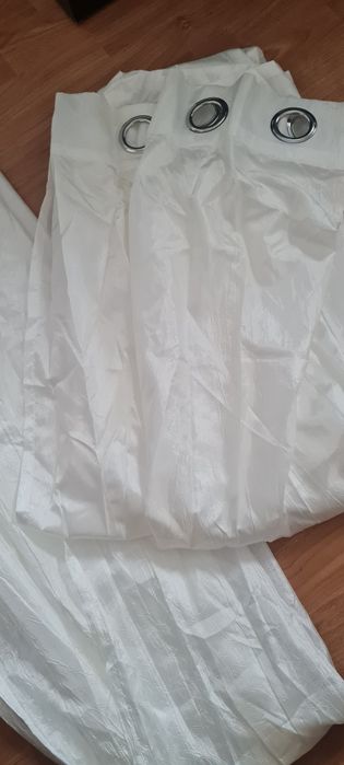 2 броя снежно бели  завеси/пердета с халки