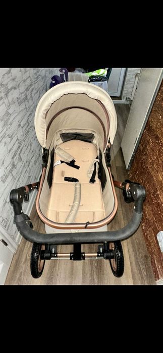 Детское коляска.
