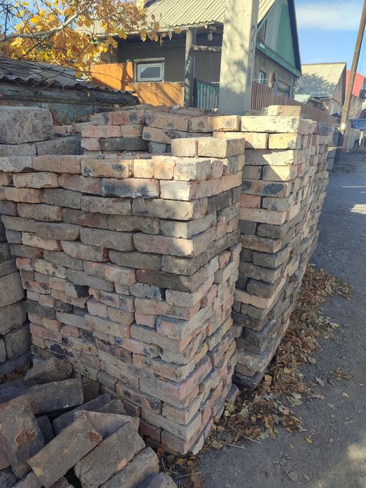 Продаю Кирпичи б/у