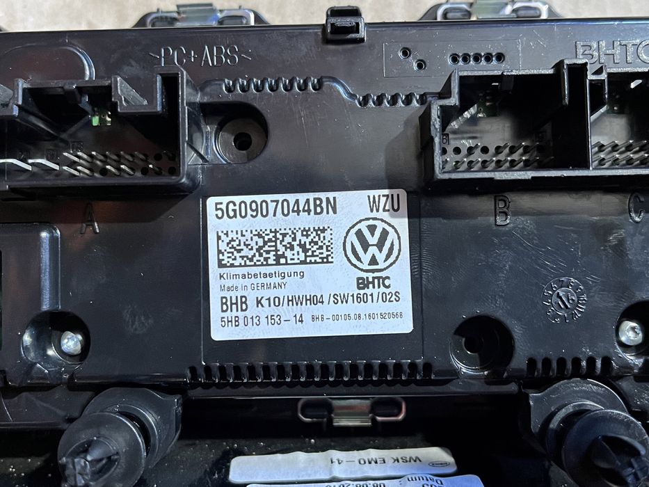 Panou Clima / Climatronic / Panou AC VW Passat B7
