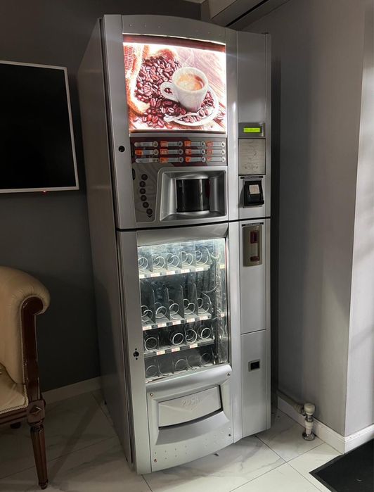 Продам кофе апарат Saeco