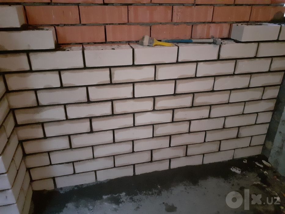 кладка кирпича на балконе