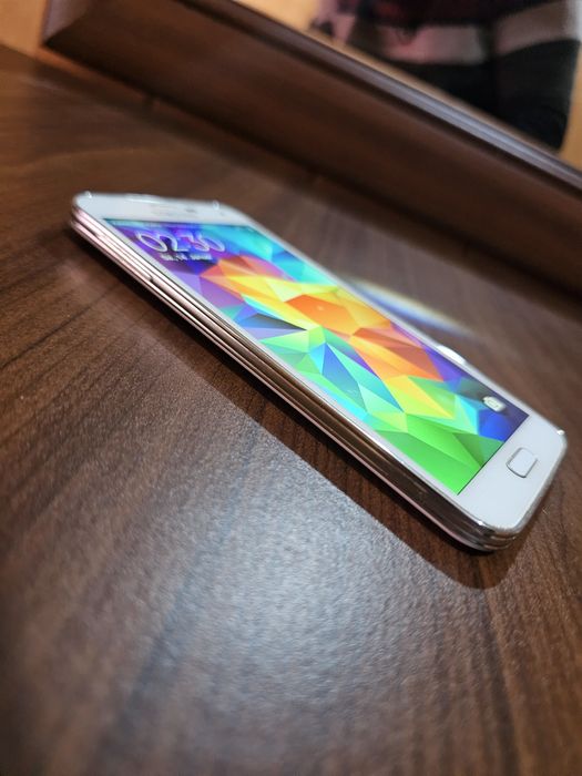 Samsung Galaxy S5 SM-G900F Работи отлично