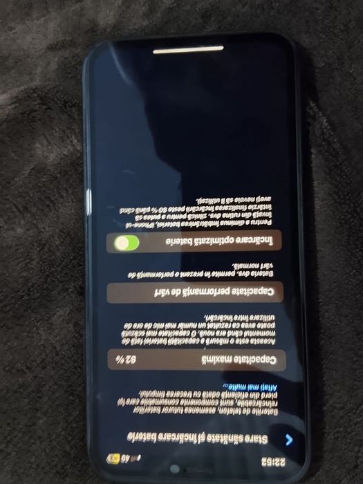 Vand sau schimb iphone xr de 64 gb si 82% capacitatea pret 550 lei
