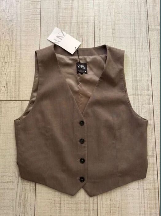 Модерен елек ZARA