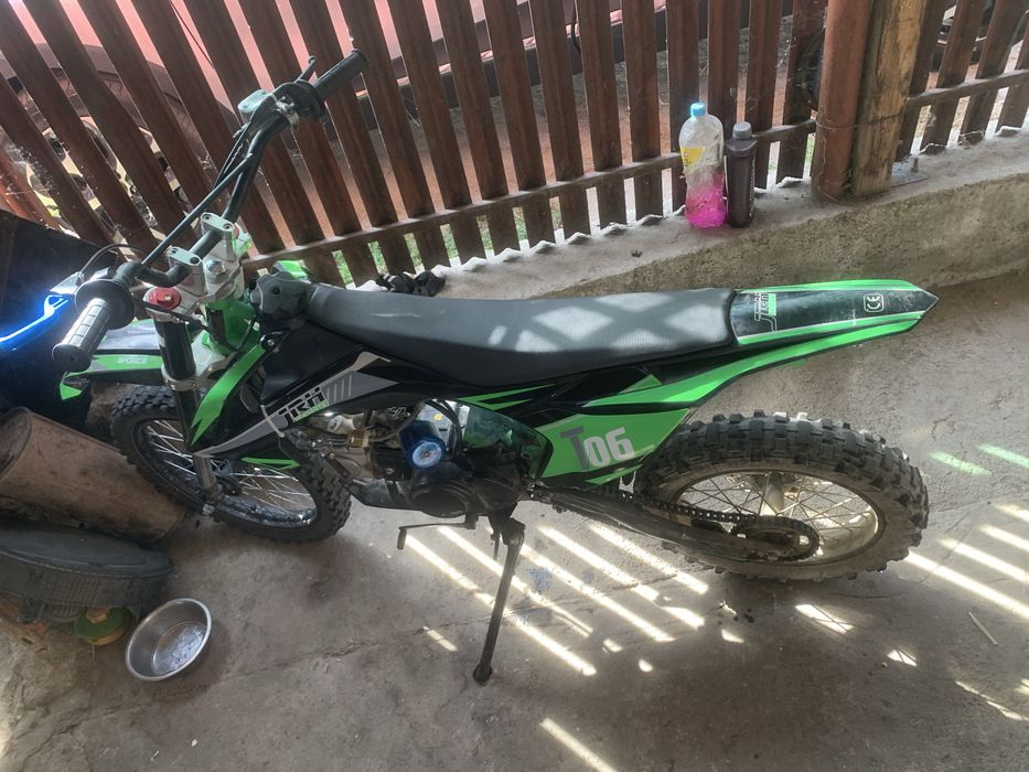 Cross JRH 125 4t