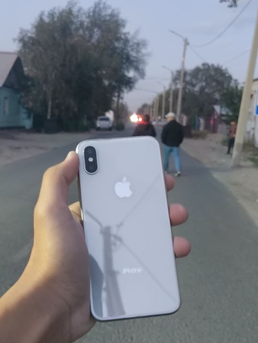 Продам Айфон X 64gb