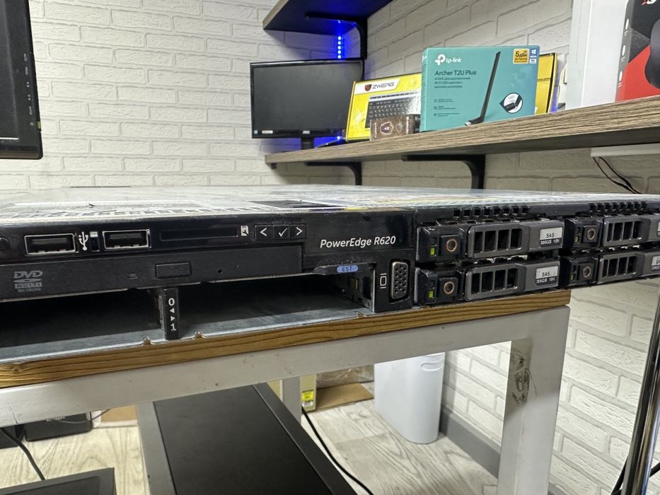 Сервер Dell Power Edge R620