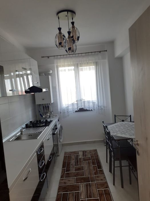 Închiriez apartament 2 camere