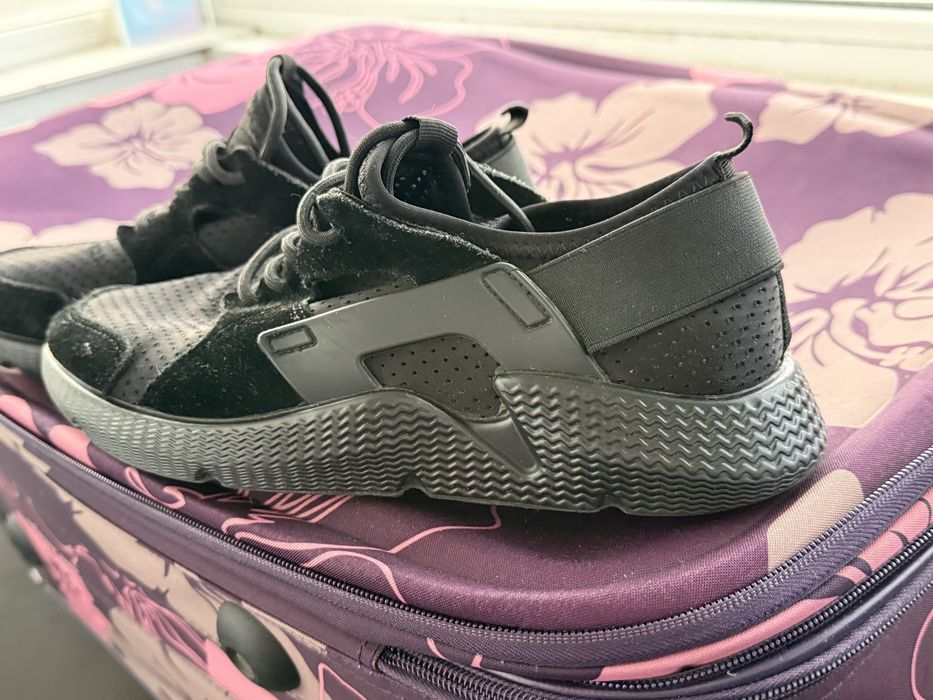 Adidasi Negri Piele Intoarsa| Marime 40 | Muse