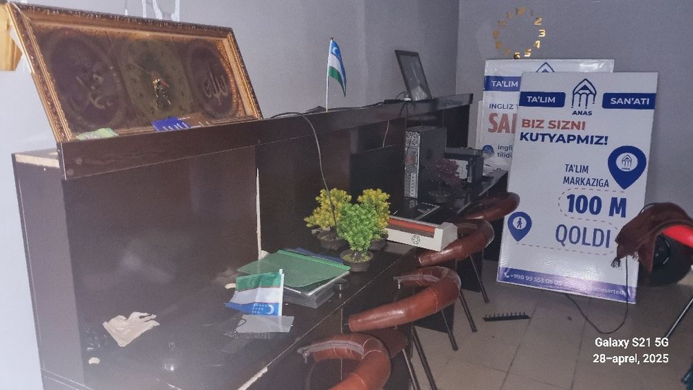 Kompyuter mebeli sotiladi pul zarur