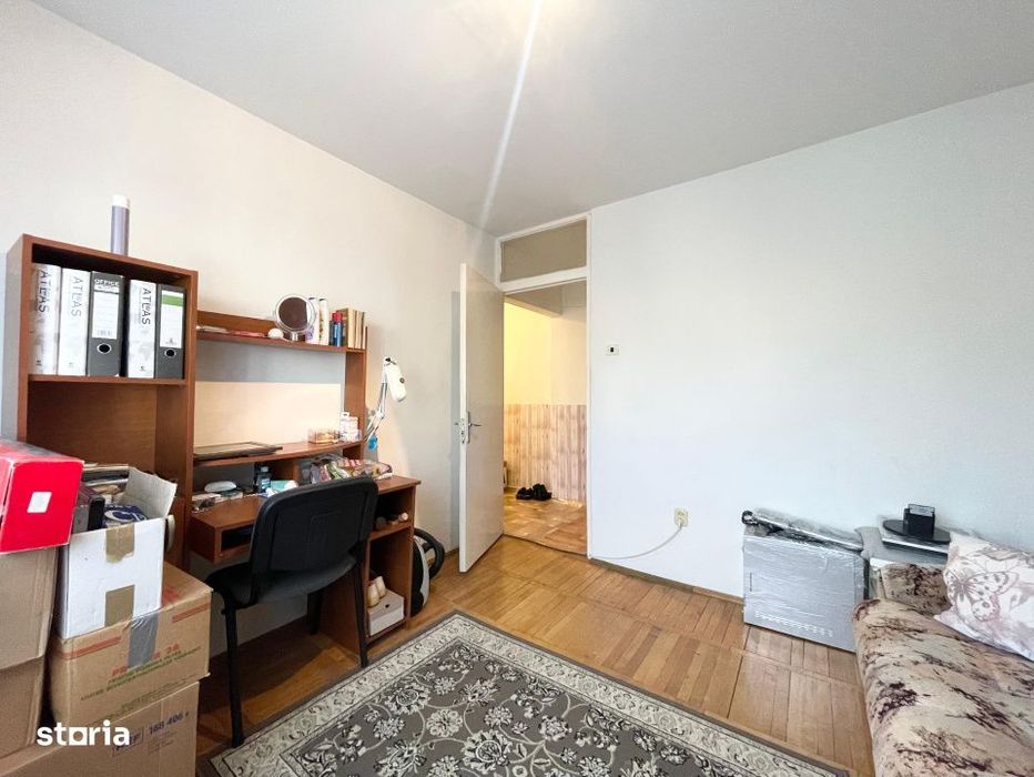 Apartament 3 camere, 2 bai, etaj 2 - Girocului