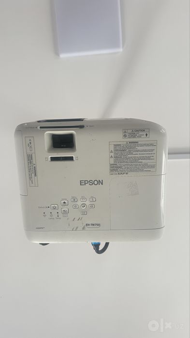 Проектор EPSON EH-TW750