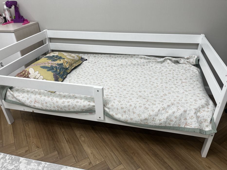 Продам детскую кровать
