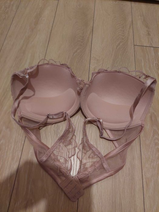 Дантелен красив сутиен 80 B