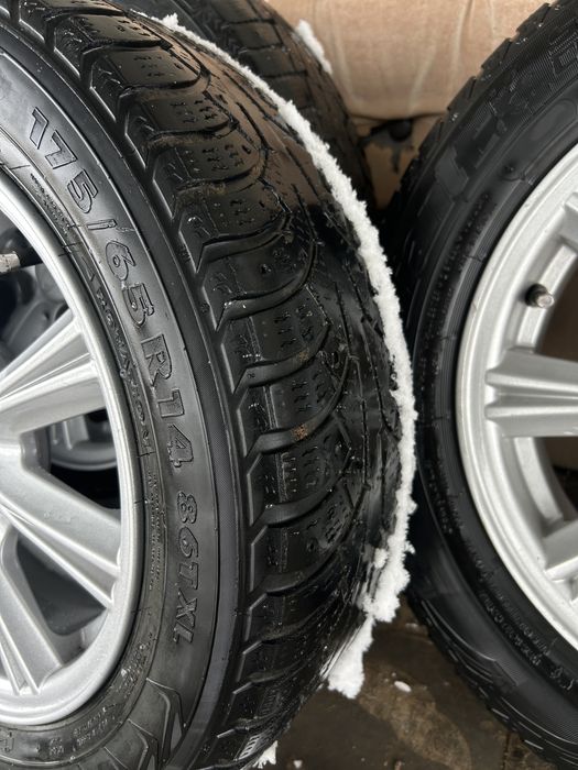 Зимние шины шипами