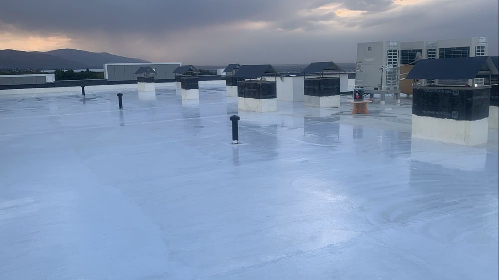 гидроизоляция Полиуретновое покрытие крыши  жидкая резина ремонт крыши