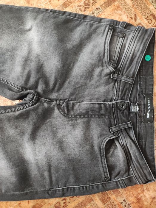 Джинсы в отличном состоянии