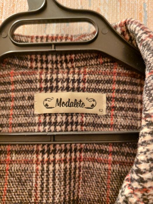 Жакет безрукавка  драп 54 размер         ..