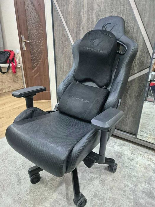 Игровое кресло Rampage KL-R10 Black б/у