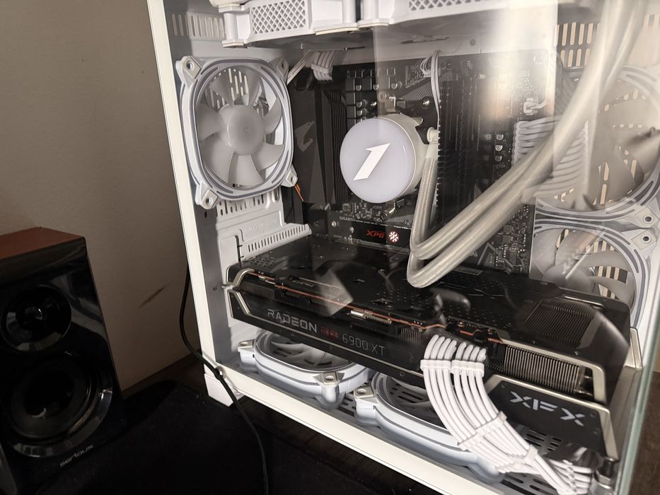 Pc gaming high end,periferice cadou