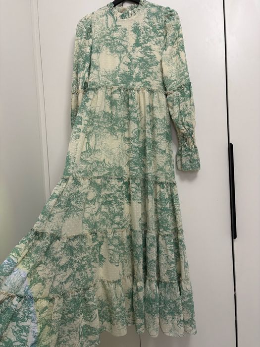 Платья легкая (шифоновая)