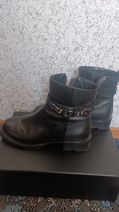 Ботиночки женские.