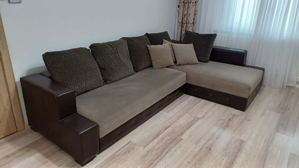 Închiriez apartament cu 2 camere
