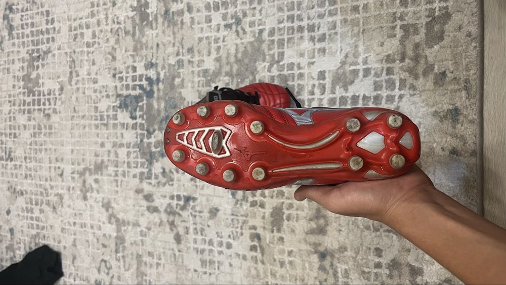 Бутсы mizuno 39 размер