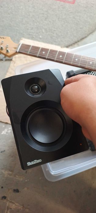 Усилвател за китара + тонколони на студио