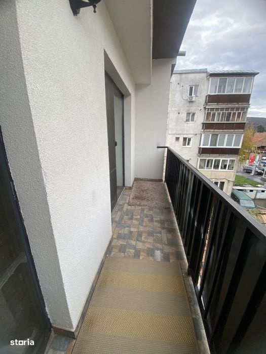 Apartament 3 camere, etaj 2, Calea Moldovei