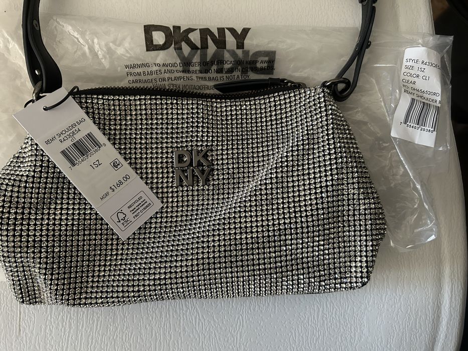 Сумочка новая с бирками DKNY