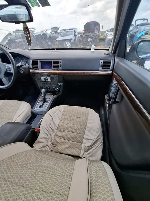 Dezmembrez Opel Vectra 1.9 cdti