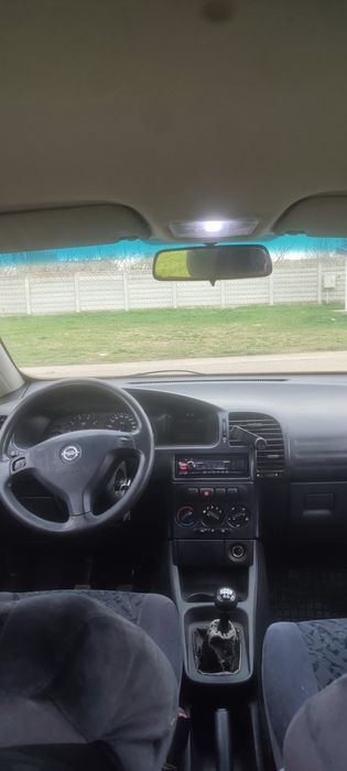 Vând Opel Zafira a 1.6 16 valve
