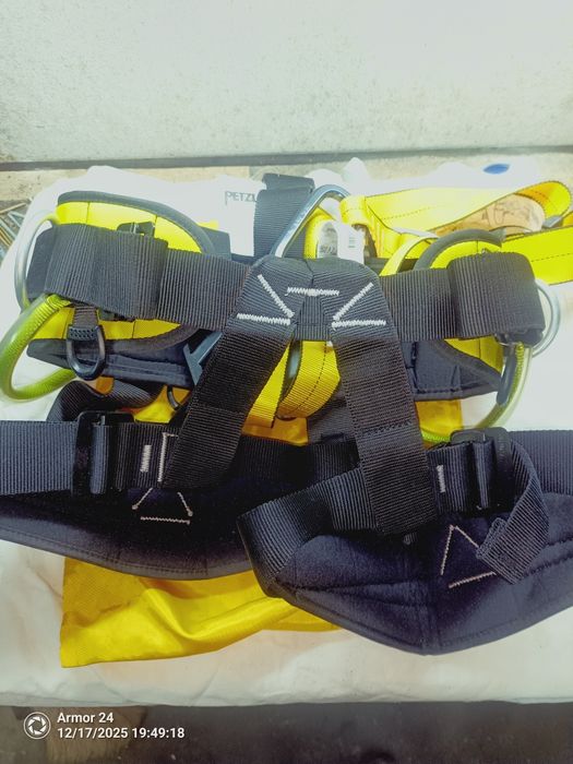 Сбруя Petzl Navaho C71