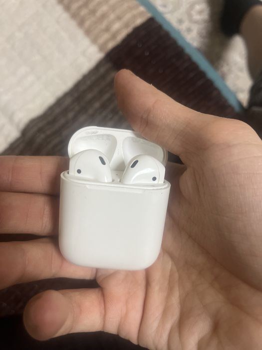 Airpods 2 хорошо работает