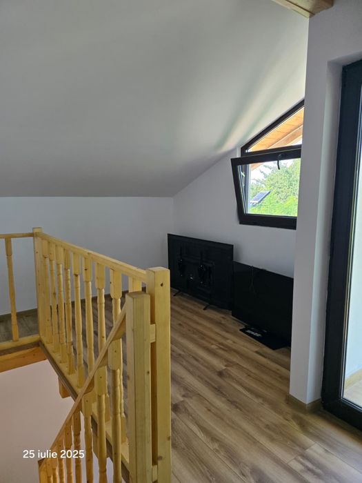 Casa de vanzare + teren 1000m